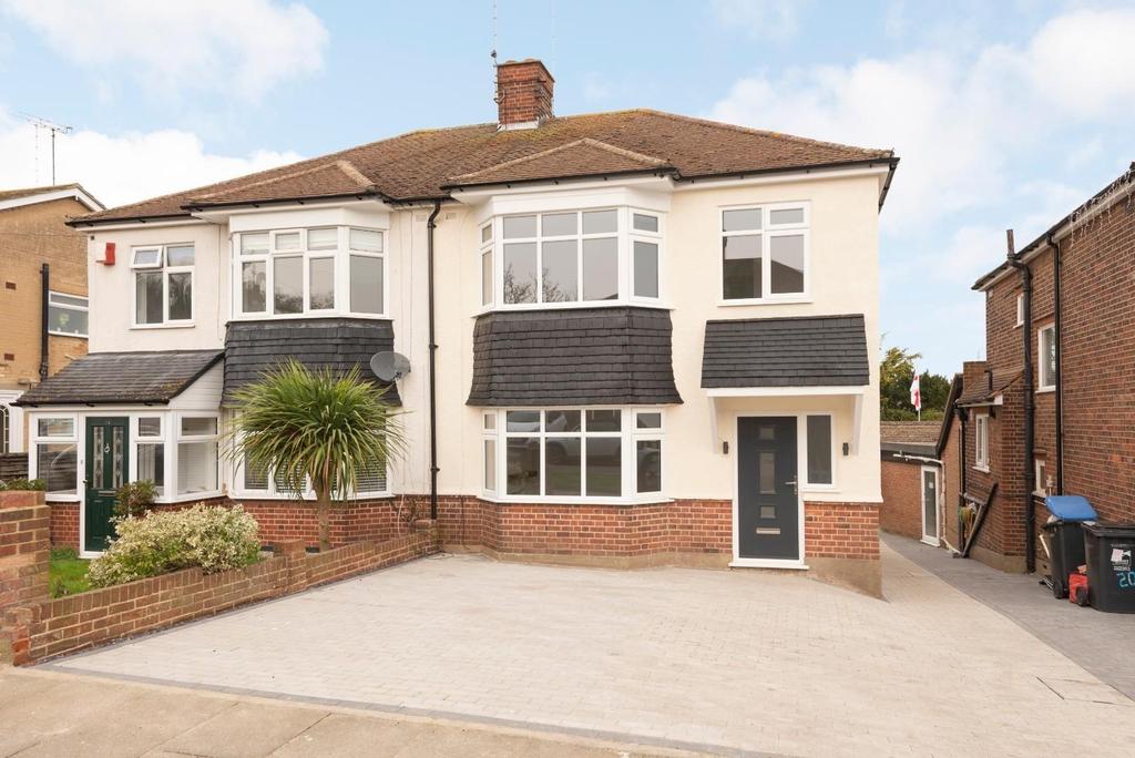 Masons Rise, Broadstairs 3 bed semidetached house £470,000