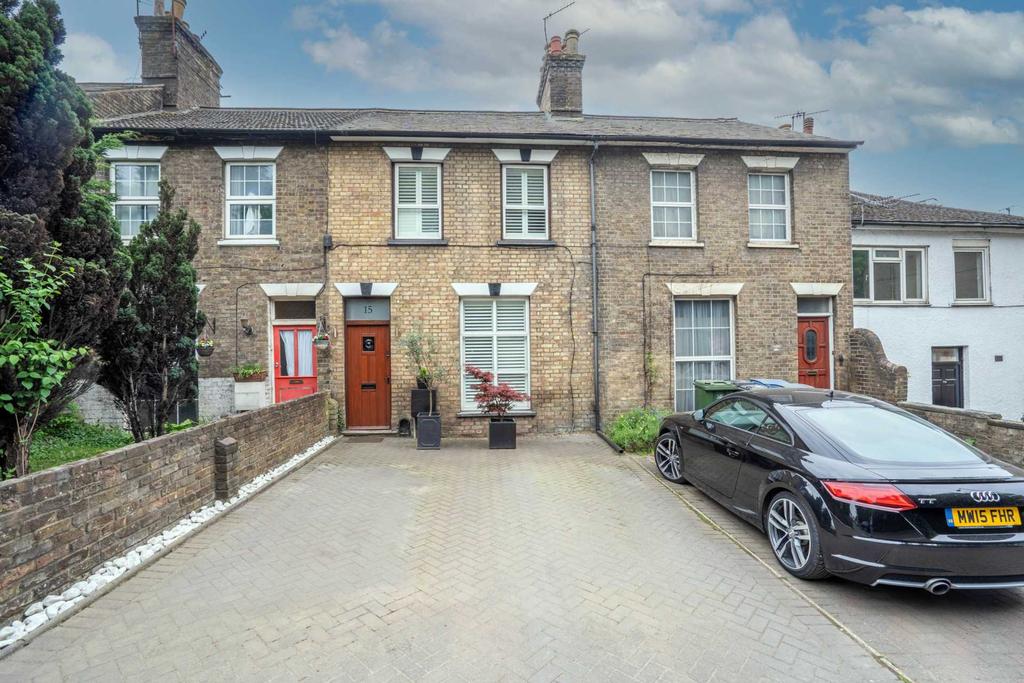 Chalk Hill, Watford 3 bed terraced house £550,000
