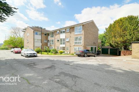 7 Lucerne Close, London, N13 4QJ