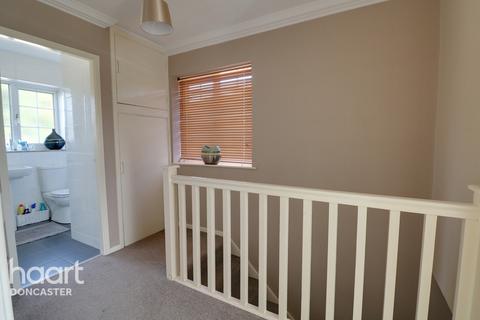 14 Manor Farm Close, Adwick Le Street, Doncaster, DN6 7AE