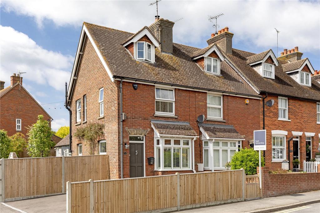 Miswell Lane, Tring, HP23 3 bed end of terrace house £685,000