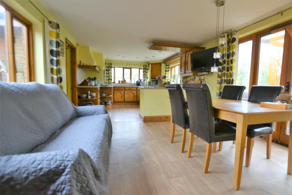 Paget Adams Drive, Dereham 3 bed detached house £675,000