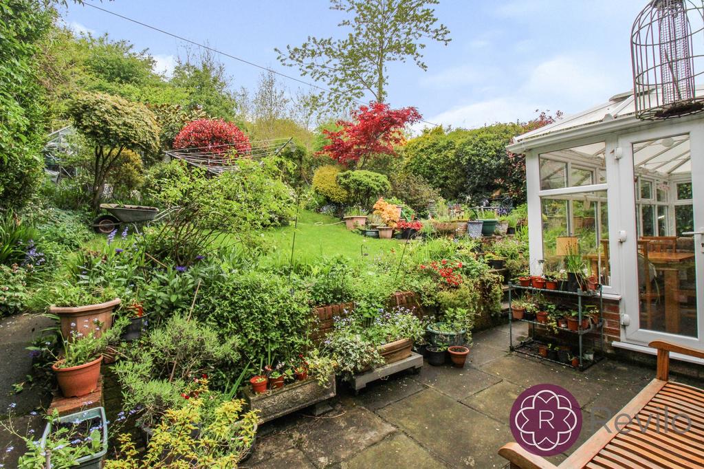 Armitage Close, Middleton, M24 4 bed detached bungalow £350,000