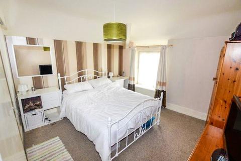 3 bedroom semi-detached house for sale, Corbett Square, Tywyn, Gwynedd, LL36