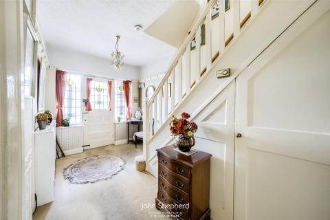 27 Marsh Lane, Solihull, B91 2PG