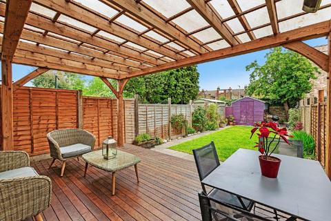 90 Bronson Road, London, SW20 8DY