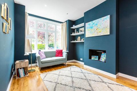 90 Bronson Road, London, SW20 8DY