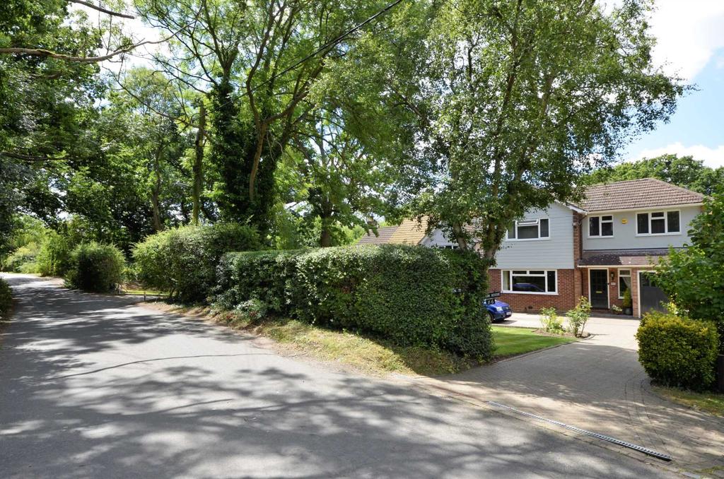 Park Lane, Billericay 5 bed detached house £950,000