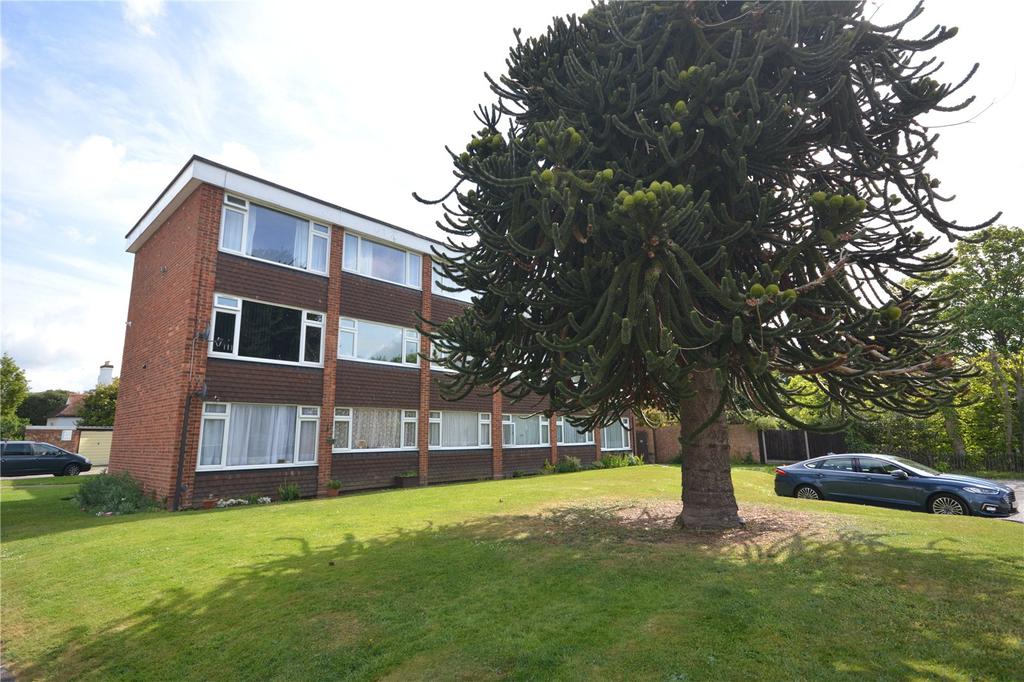 Seabrook Road, Great Baddow, CM2 2 bed apartment £950 pcm (£219 pw)