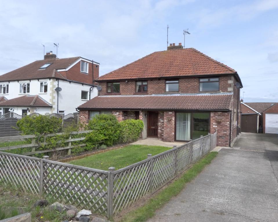 Lund Lane, Killinghall, HG3 3 bed semidetached house £1,100 pcm (£