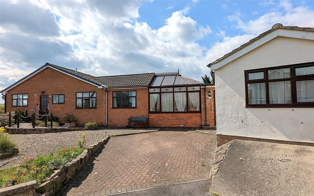 Portal Crescent, Mirfield, West... 3 bed bungalow £249,500