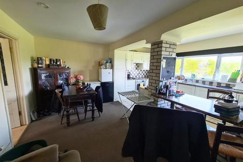 8 Ballarat, Pencoed, Bridgend, CF35 6LY