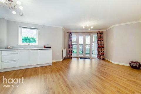 34 Chapel Drive, Dartford, DA2 6FG