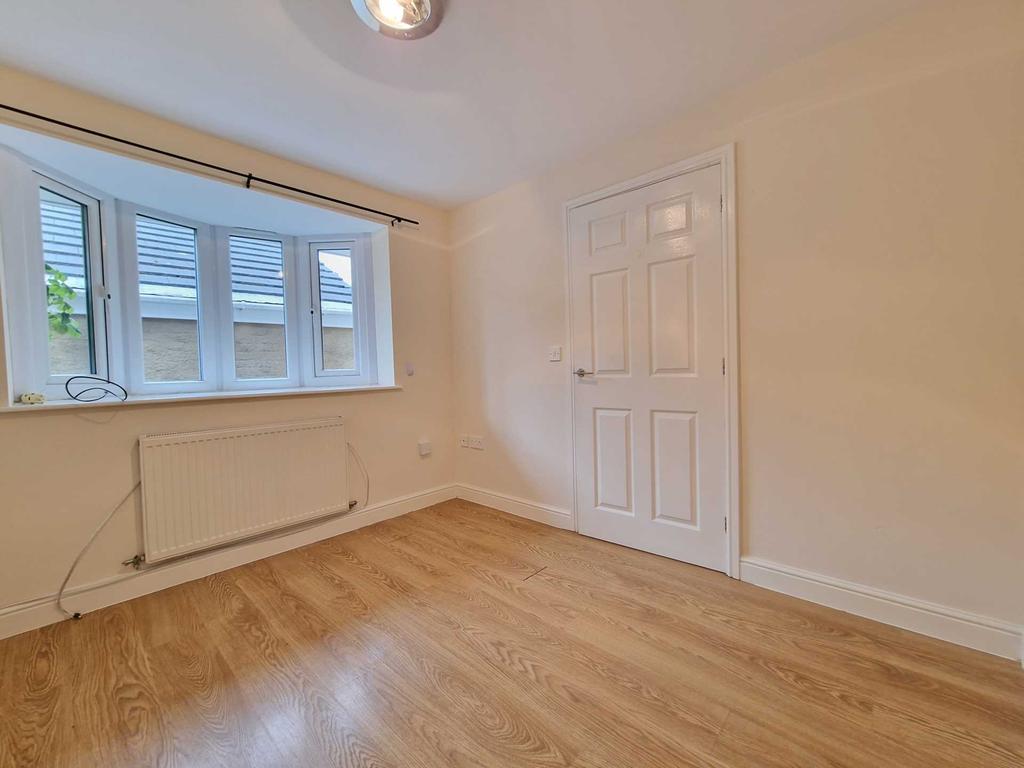 Preston Old Road, Blackpool 2 bed end of terrace house £542 pcm (£125 pw)