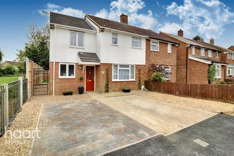 28 Wandon Close, Luton, LU2 8DX