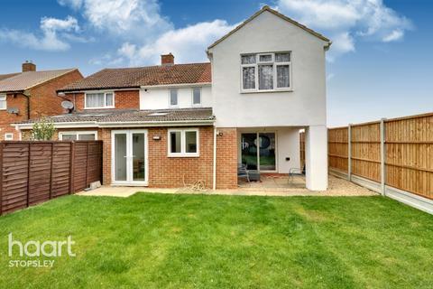 28 Wandon Close, Luton, LU2 8DX