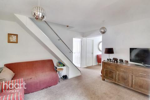28 Wandon Close, Luton, LU2 8DX