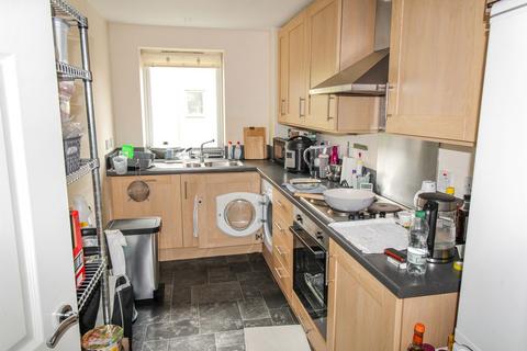 2 bedroom flat for sale, Knightsbridge Court, Gosforth, Newcastle upon Tyne, Tyne and Wear, NE3 2JZ