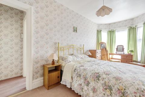 5 bedroom semi-detached house for sale - Dyffryn Road,  Llandrindod Wells,  LD1