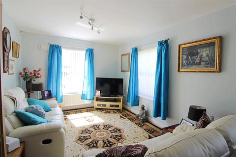 2 bedroom apartment for sale - Rowditch Furlong, Redhouse Park, Milton Keynes, MK14