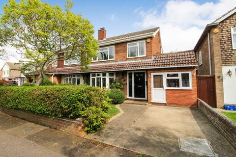 13 Beauchamp Road, Wootton, Bedford, MK43 9JP