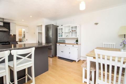 13 Beauchamp Road, Wootton, Bedford, MK43 9JP