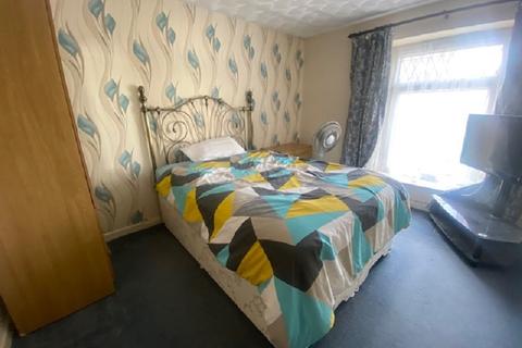 3 bedroom semi-detached house for sale - Park Street, Tonna, Neath, Neath Port Talbot.