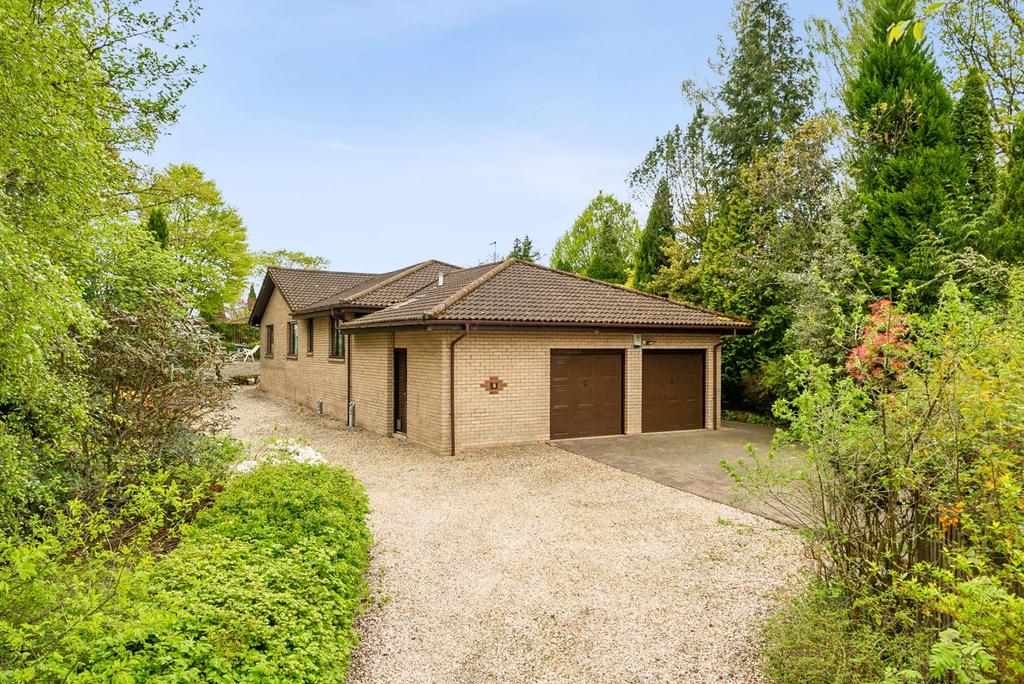 Deanston Gardens, Doune, Stirling... 4 bed bungalow £380,000