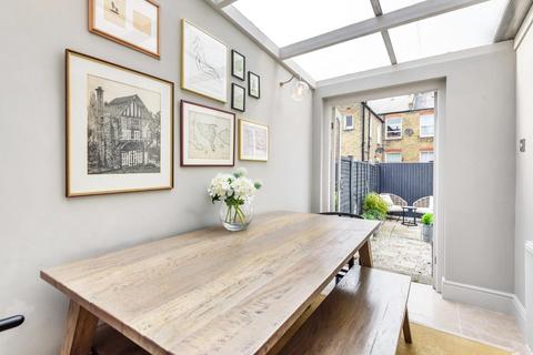89 Ravensbury Road, London, SW18 4RX