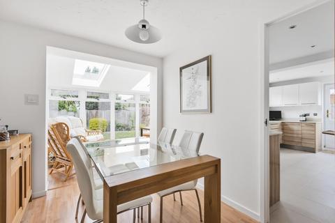 24 Aragon Close, Sunbury-on-thames, TW16 7JR