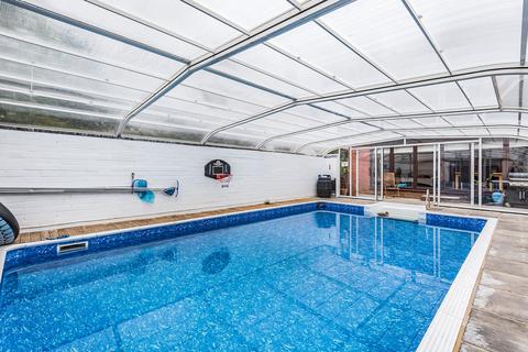 9 Grove Shaw, Kingswood, Tadworth, KT20 6QL