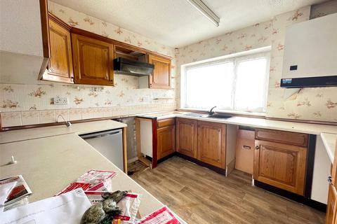 2 bedroom bungalow for sale - Thorpes Avenue, Denby Dale, Huddersfield, West Yorkshire, HD8