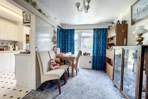 4 Torrens Walk, Gravesend, DA12 4QX