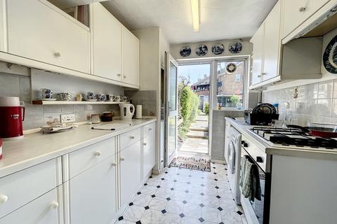 4 Torrens Walk, Gravesend, DA12 4QX