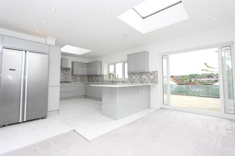 85 Winifred Road, Coulsdon, CR5 3JG