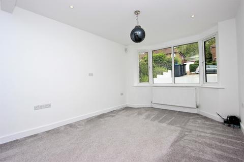 85 Winifred Road, Coulsdon, CR5 3JG