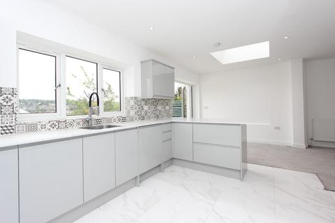 85 Winifred Road, Coulsdon, CR5 3JG