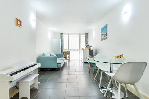 18 Isaac Way, London, SE1 1EE