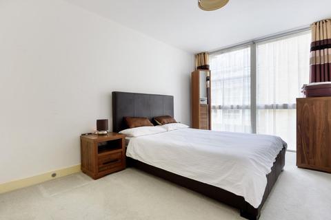 18 Isaac Way, London, SE1 1EE