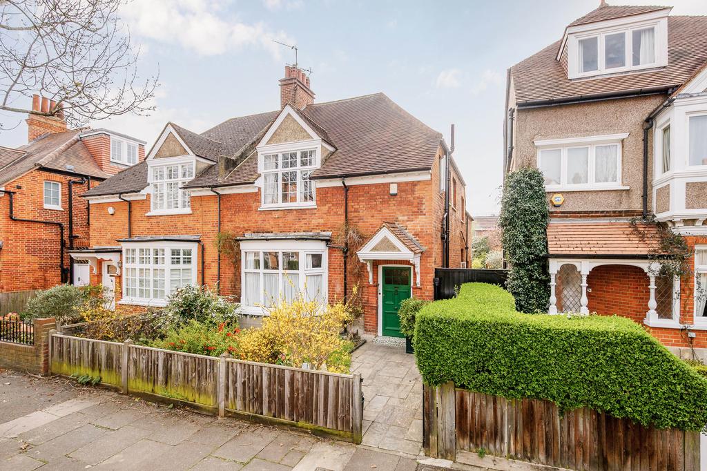 Roman Road, Bedford Park, London, W4 4 bed house £2,000,000