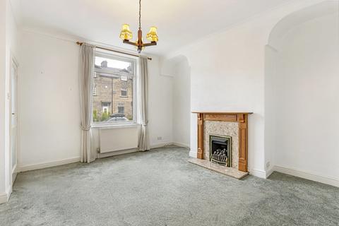 10 Ash Grove, Ilkley, LS29 8EP