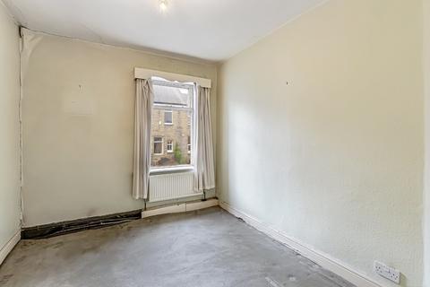 10 Ash Grove, Ilkley, LS29 8EP