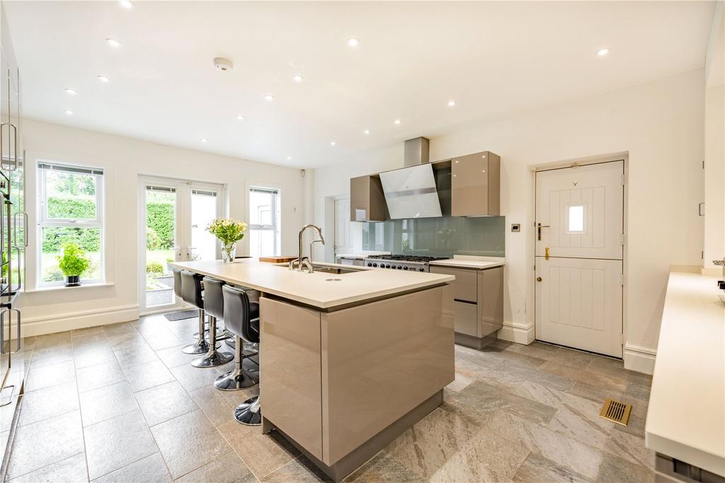 Kitchen/Breakfast