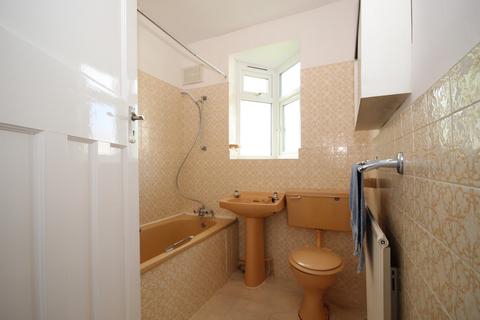 12a Kenmere Gardens, Wembley, HA0 1TE