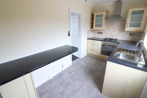 2 bedroom terraced house to rent, 572 Hotham Road South