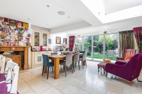10 Upstall Street, London, SE5 9JE