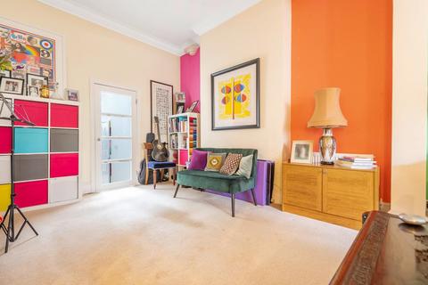 10 Upstall Street, London, SE5 9JE