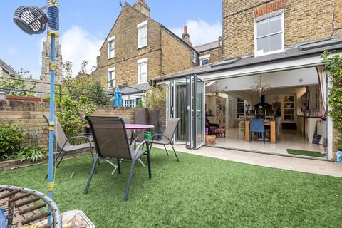 10 Upstall Street, London, SE5 9JE