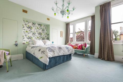 10 Upstall Street, London, SE5 9JE