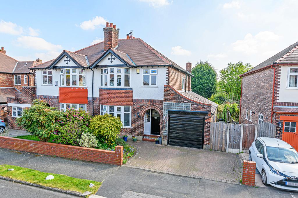 Middlehurst Road, Grappenhall... 3 bed semi-detached house - £375,000